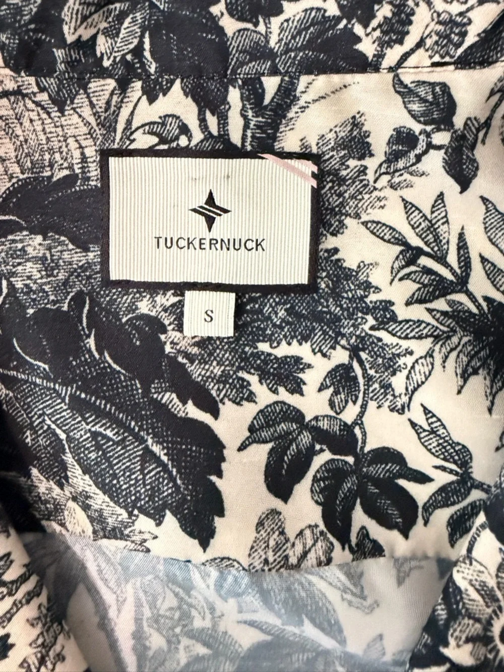 Tuckernuck Black Beige Toile Print Split Neck 3/4 Sleeve Blouse Side zip Size S - Picture 5 of 13